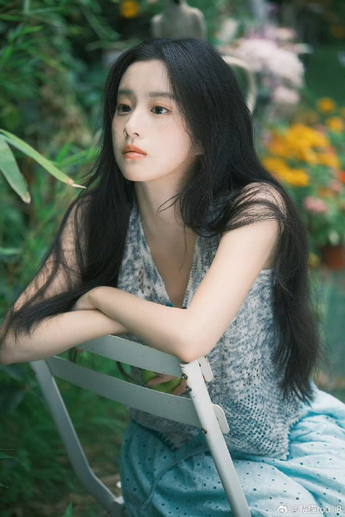 又粗又黄又爽内容推荐